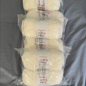 Premier Anti-Pilling Yarn in Soft White
